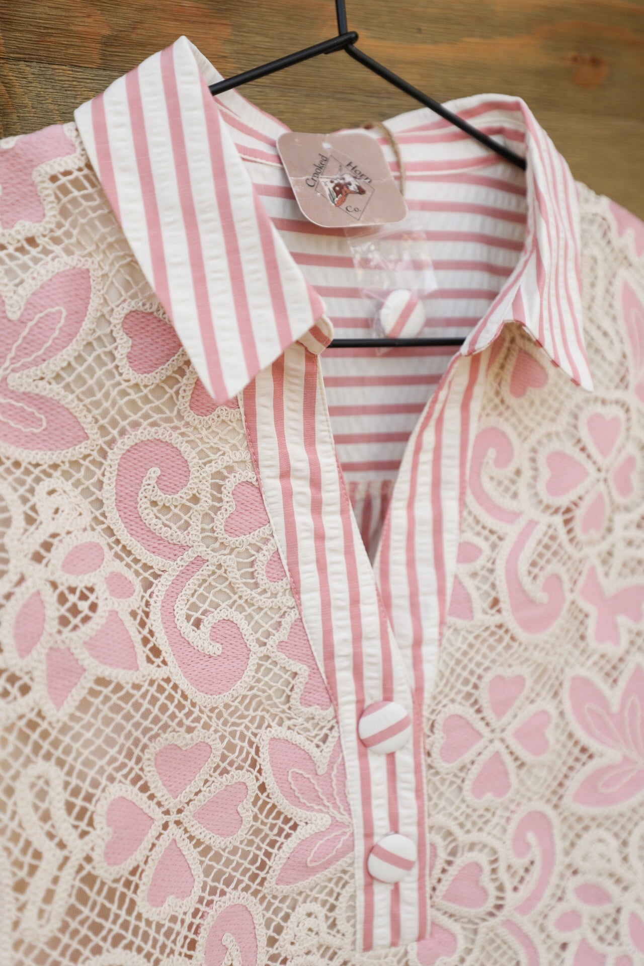 Wilmot Top-Shirts-Crooked Horn Company, Online Women's Fashion Boutique in San Tan Valley, Arizona 85140