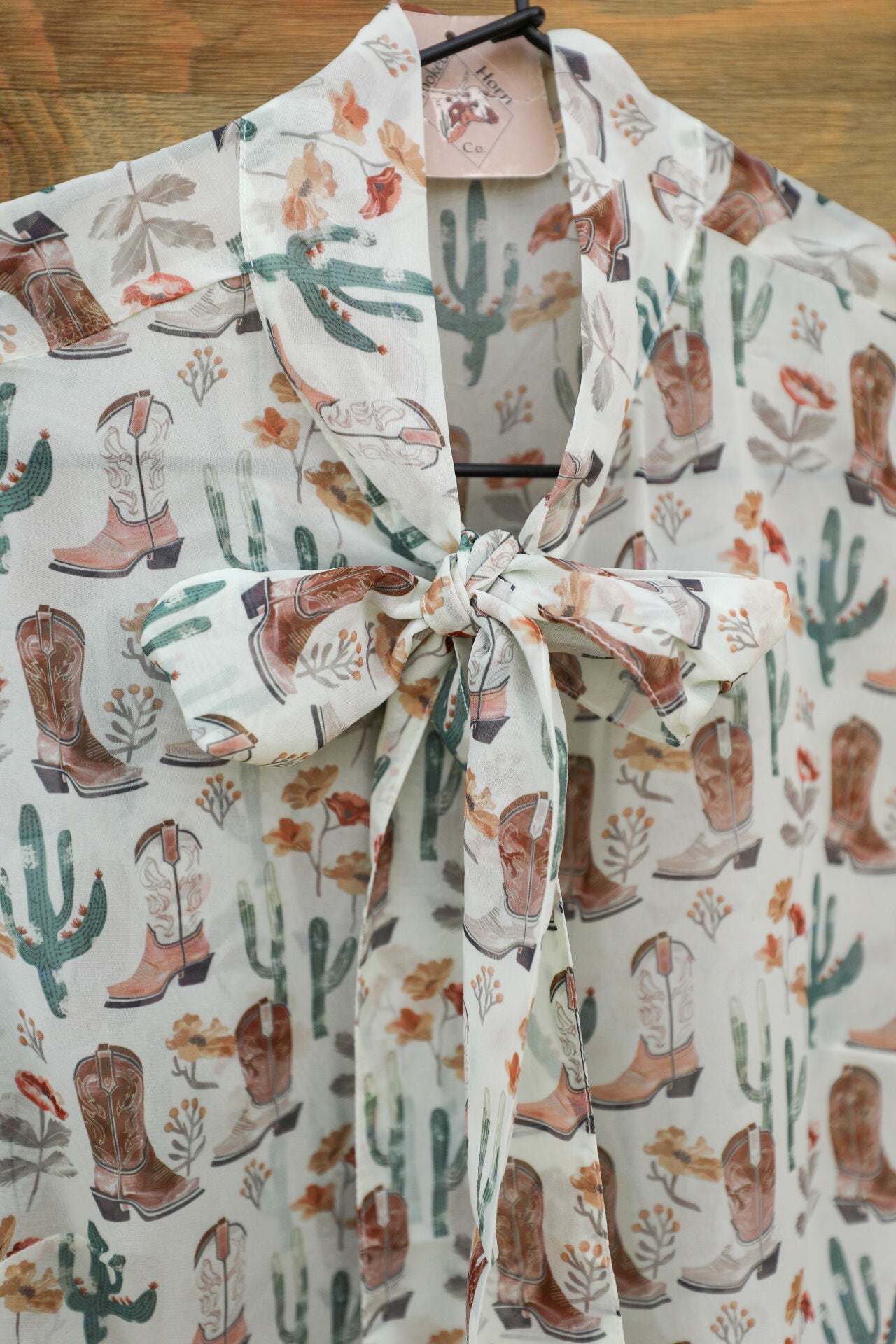 Emery Top-Shirts-Crooked Horn Company, Online Women's Fashion Boutique in San Tan Valley, Arizona 85140