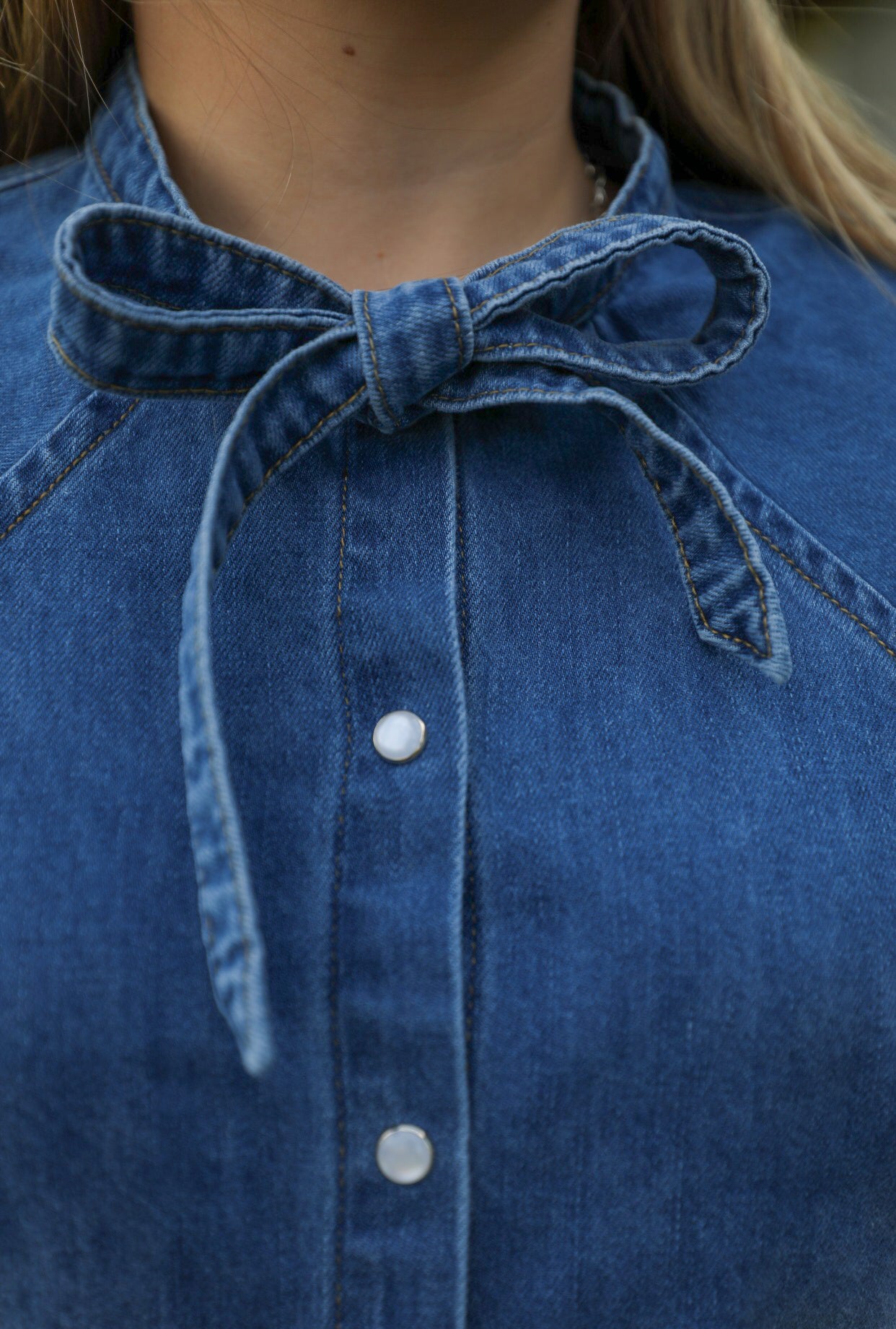 Tabor Top-Shirts-Crooked Horn Company, Online Women's Fashion Boutique in San Tan Valley, Arizona 85140