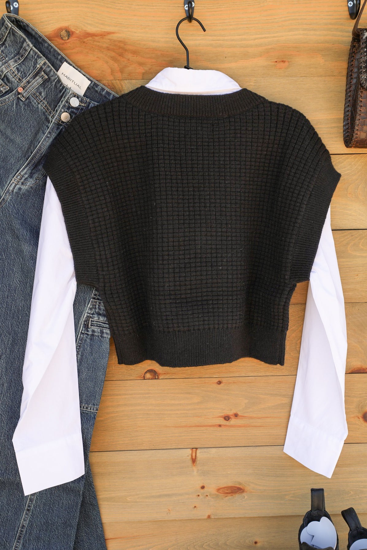 Meeteetse Top-Shirts-Crooked Horn Company, Online Women's Fashion Boutique in San Tan Valley, Arizona 85140