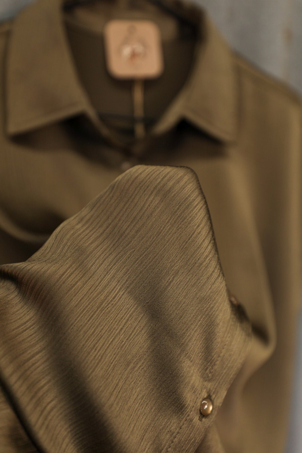 Roslyn Top-Shirts-Crooked Horn Company, Online Women's Fashion Boutique in San Tan Valley, Arizona 85140