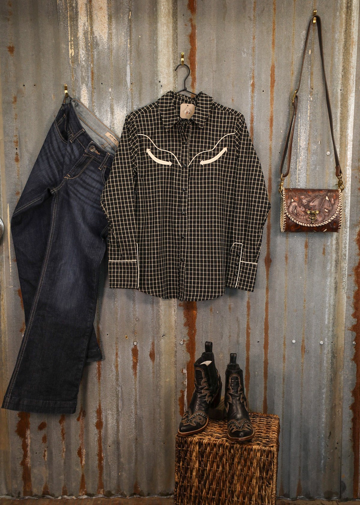 MOD Western Top-Shirts-Crooked Horn Company, Online Women's Fashion Boutique in San Tan Valley, Arizona 85140