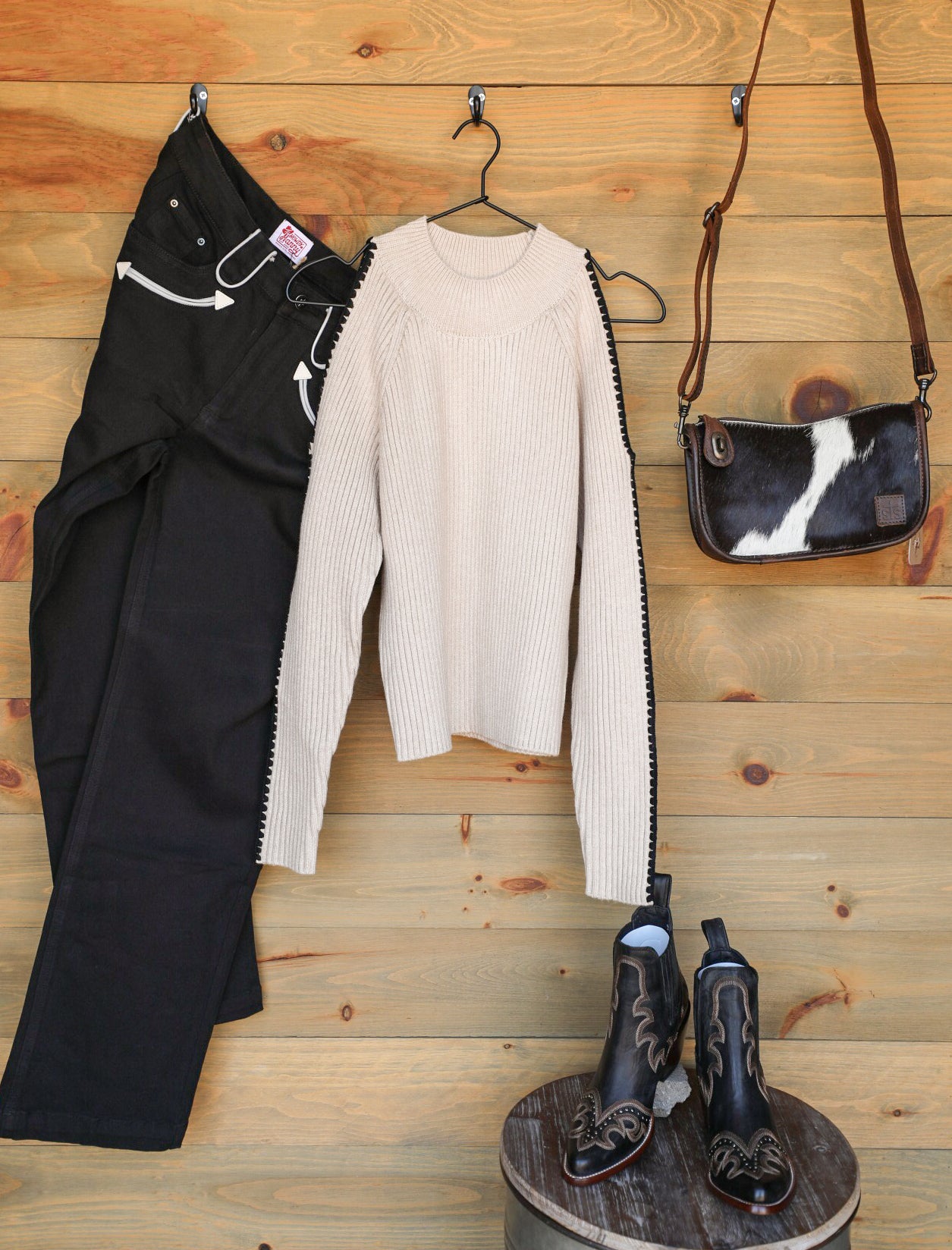 Mobridge Top-Shirts-Crooked Horn Company, Online Women's Fashion Boutique in San Tan Valley, Arizona 85140