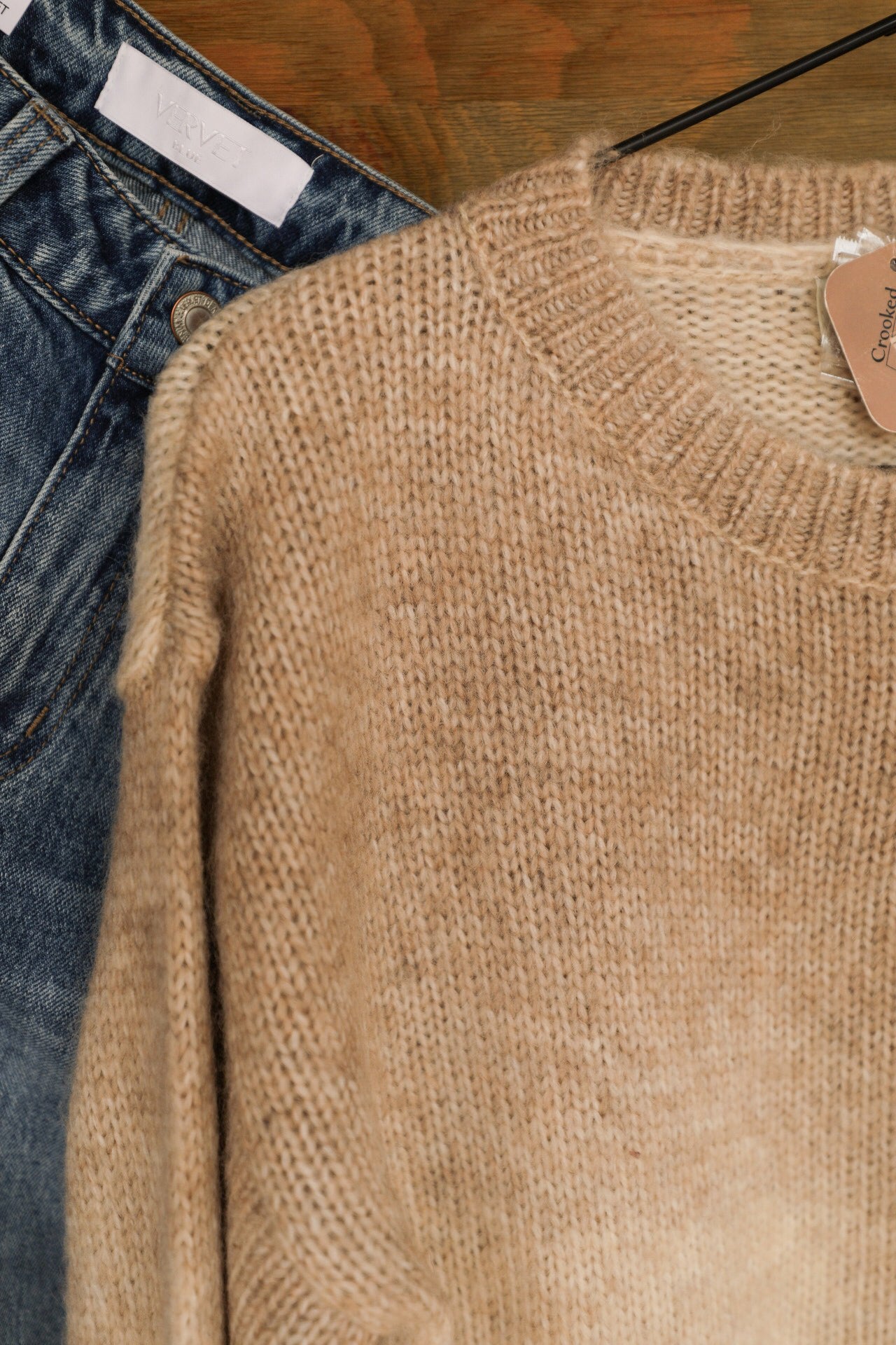 Beresford Top-Crooked Horn Company, Online Women's Fashion Boutique in San Tan Valley, Arizona 85140