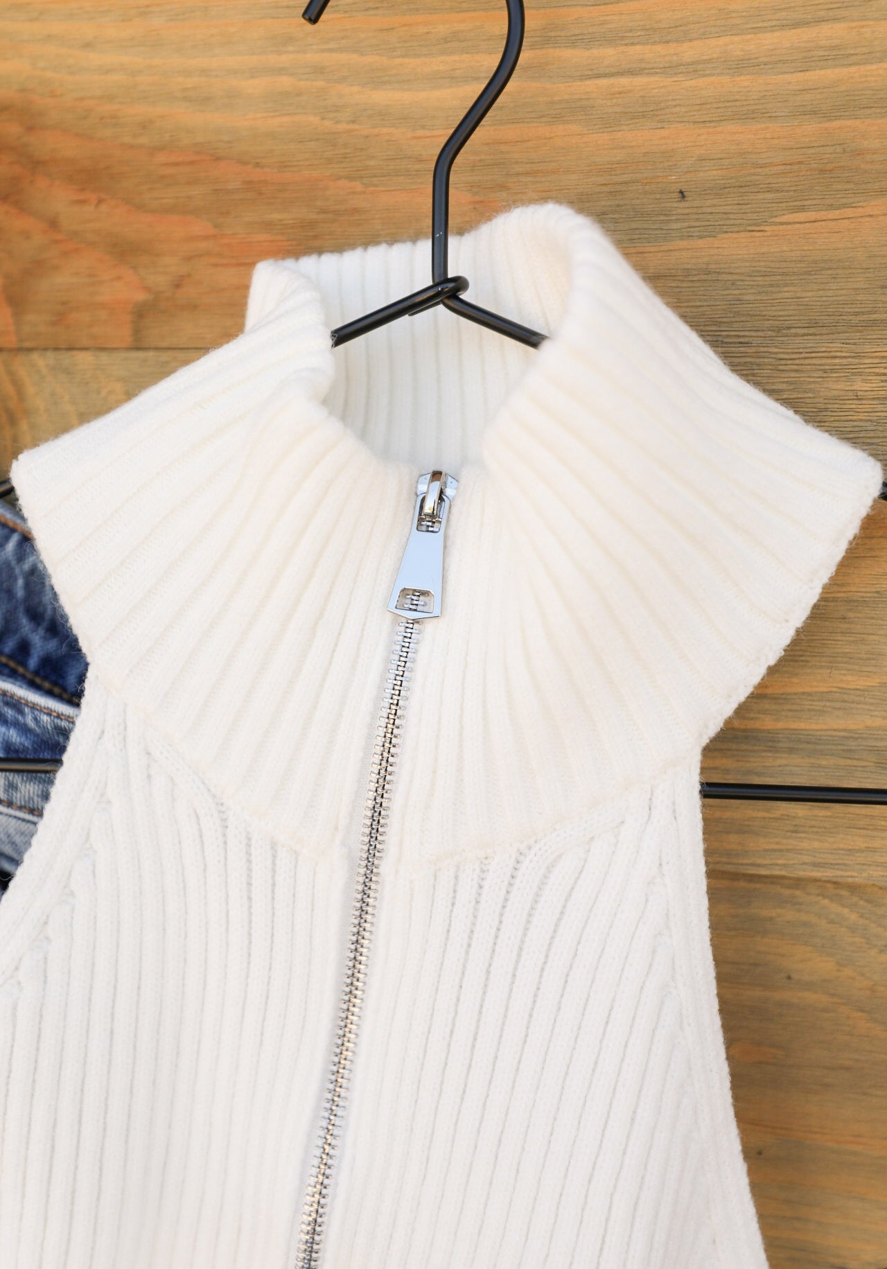 Arabella Top-Shirts-Crooked Horn Company, Online Women's Fashion Boutique in San Tan Valley, Arizona 85140