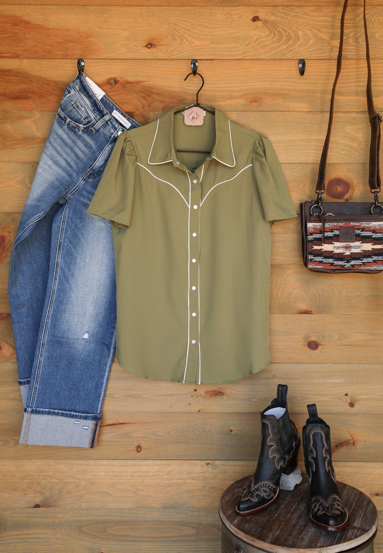 Estelline Top-Shirts-Crooked Horn Company, Online Women's Fashion Boutique in San Tan Valley, Arizona 85140