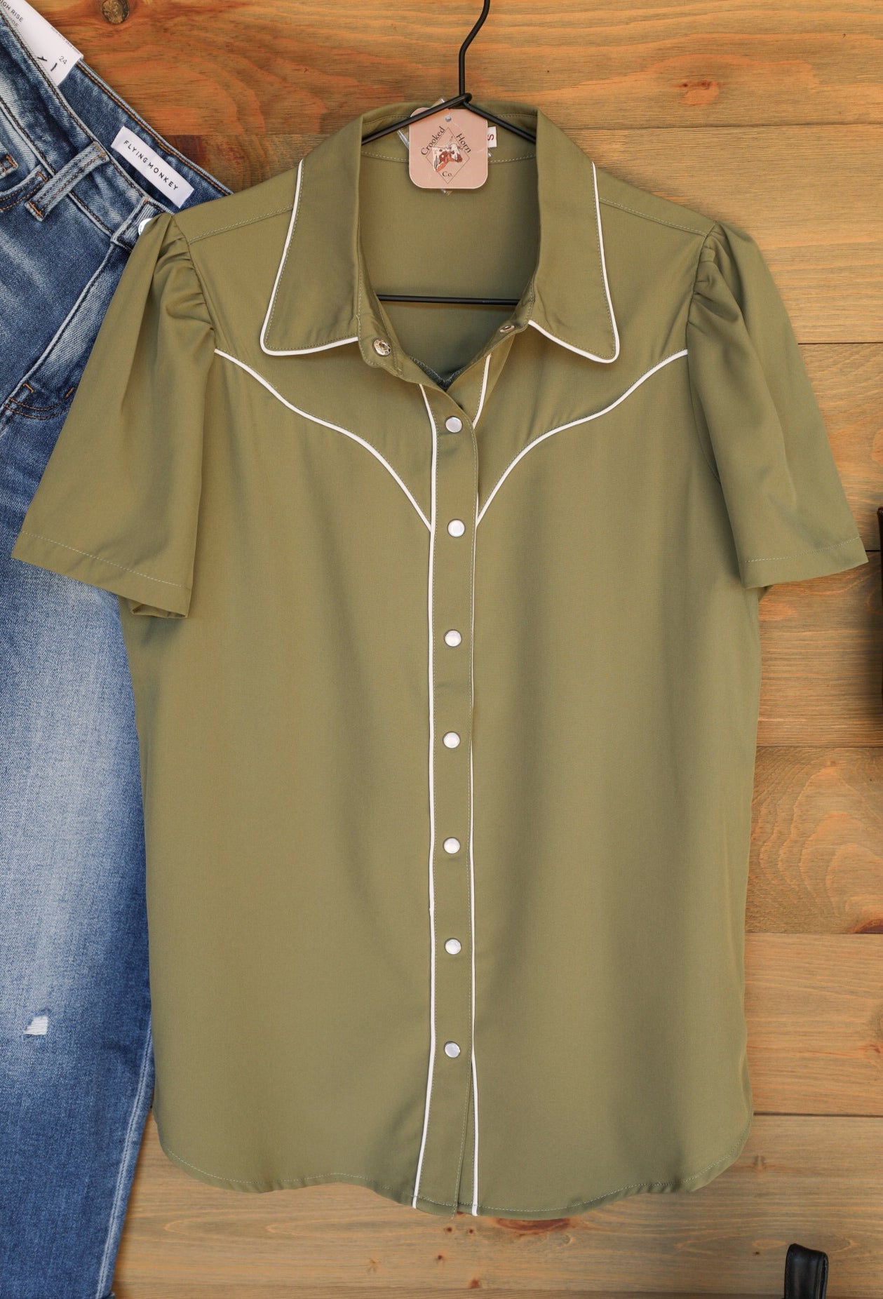 Estelline Top-Shirts-Crooked Horn Company, Online Women's Fashion Boutique in San Tan Valley, Arizona 85140