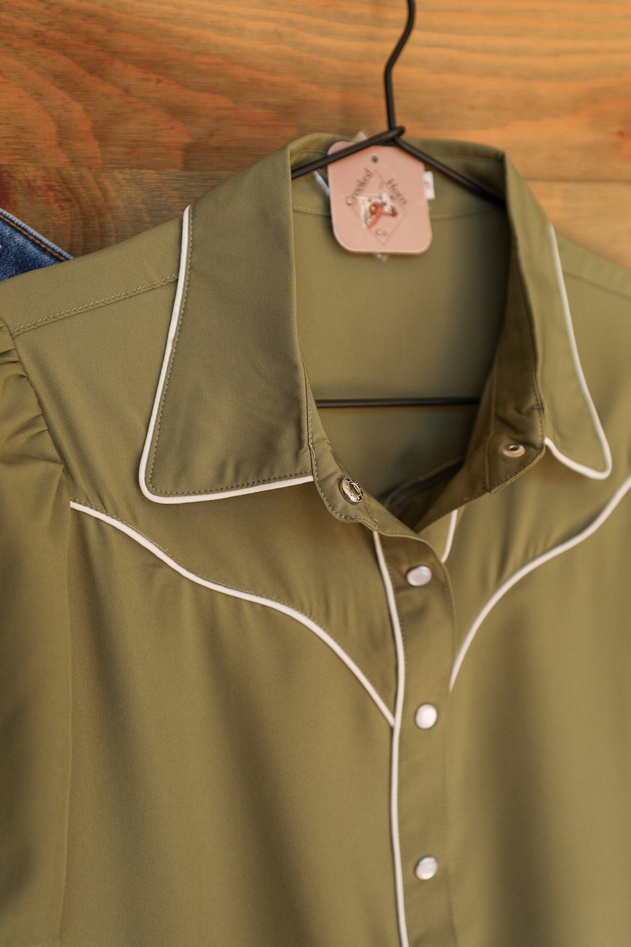 Estelline Top-Shirts-Crooked Horn Company, Online Women's Fashion Boutique in San Tan Valley, Arizona 85140