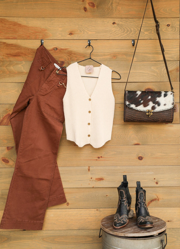 Bella Top-Shirts-Crooked Horn Company, Online Women's Fashion Boutique in San Tan Valley, Arizona 85140