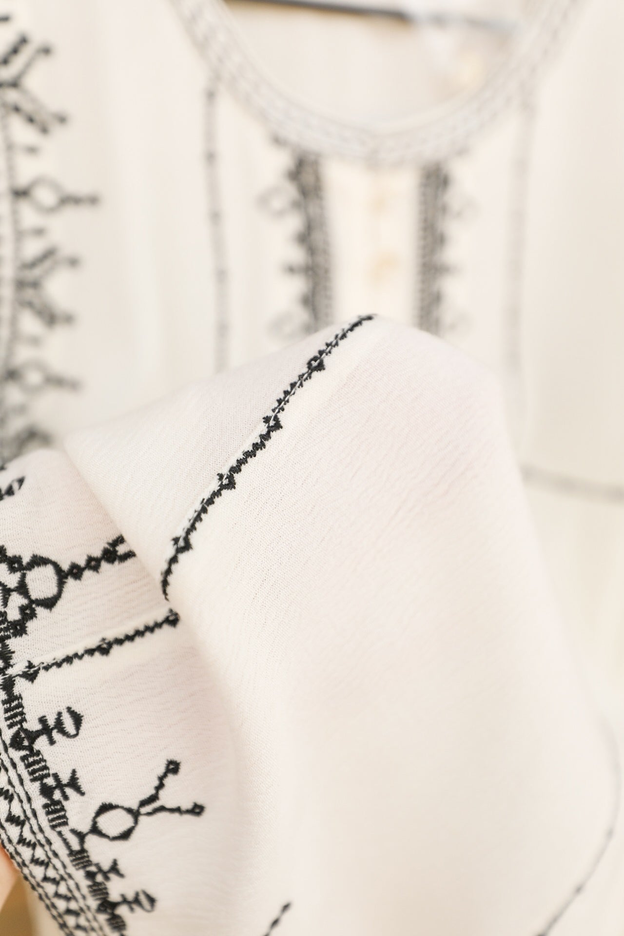 Kit Top-Shirts-Crooked Horn Company, Online Women's Fashion Boutique in San Tan Valley, Arizona 85140