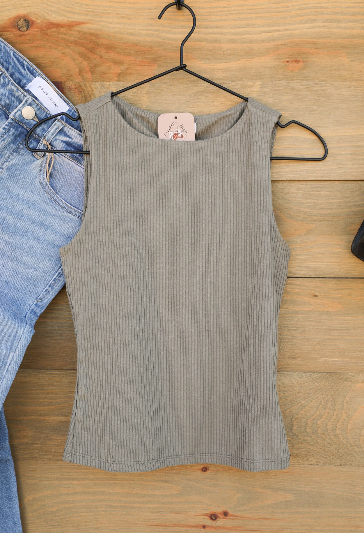 Britton Top-Shirts-Crooked Horn Company, Online Women's Fashion Boutique in San Tan Valley, Arizona 85140