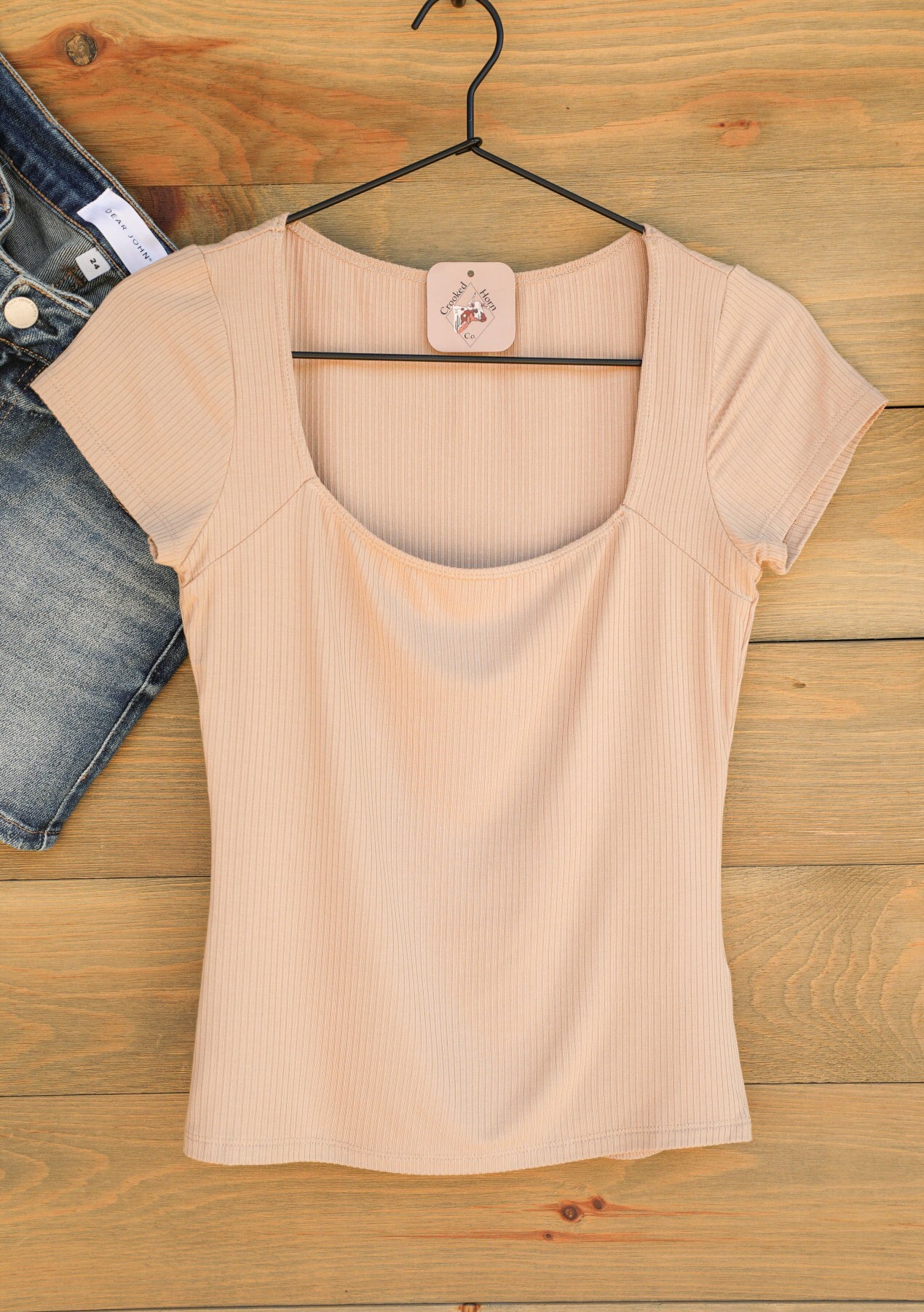 Columbia Falls Top-Shirts-Crooked Horn Company, Online Women's Fashion Boutique in San Tan Valley, Arizona 85140