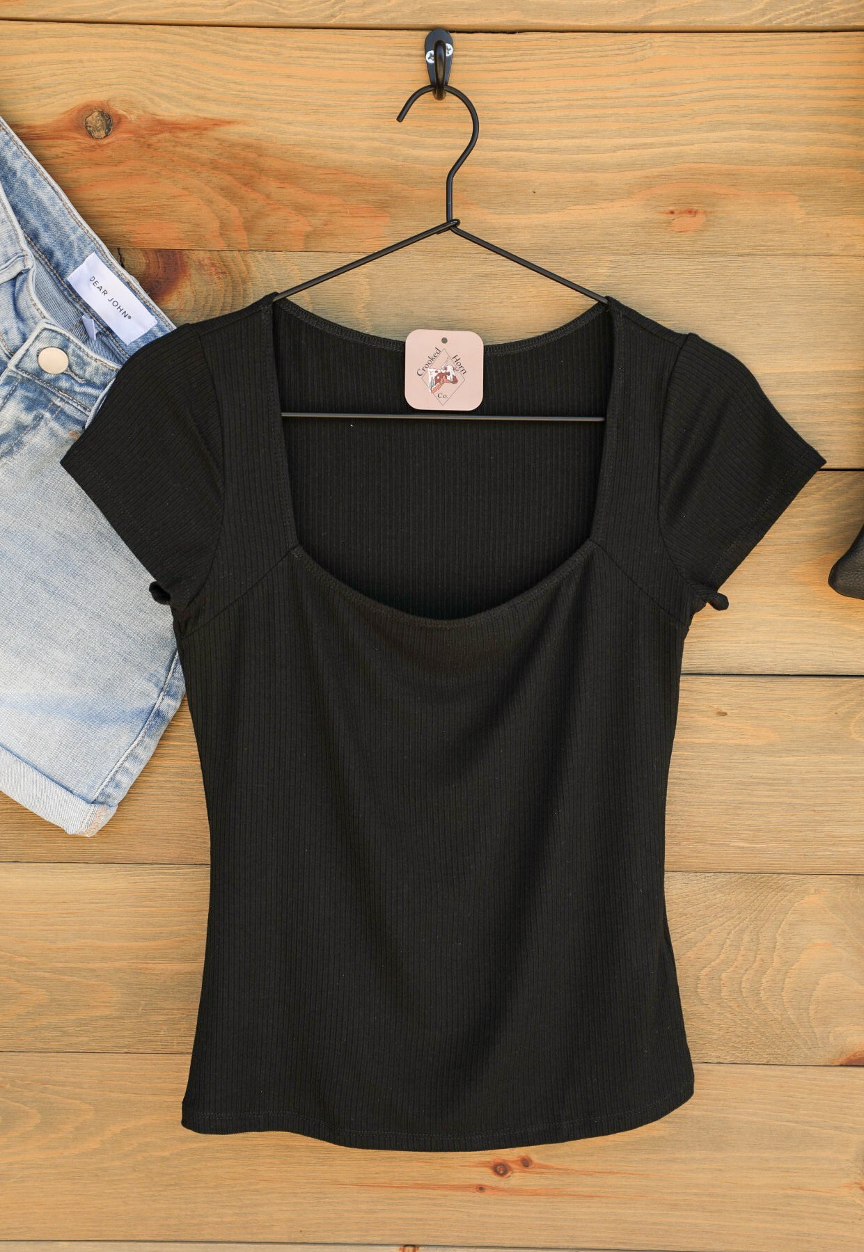 Columbia Falls Top-Shirts-Crooked Horn Company, Online Women's Fashion Boutique in San Tan Valley, Arizona 85140