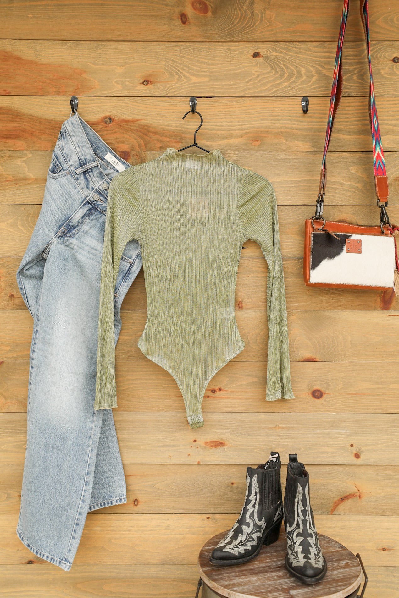 Willard Top-Shirts-Crooked Horn Company, Online Women's Fashion Boutique in San Tan Valley, Arizona 85140
