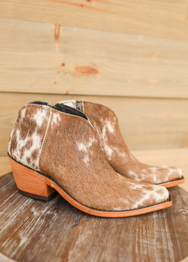 Lidia Bootie-Boots-Crooked Horn Company, Online Women's Fashion Boutique in San Tan Valley, Arizona 85140